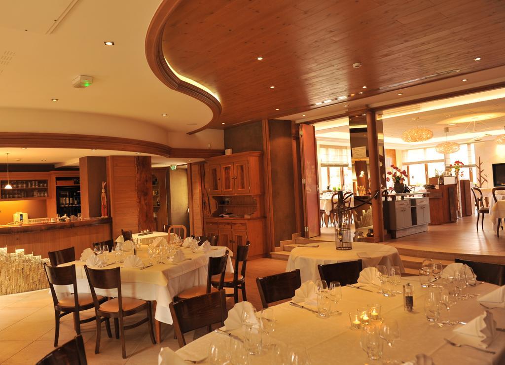 Restaurant A L'Aigle Hotel Wimmenau Exterior foto